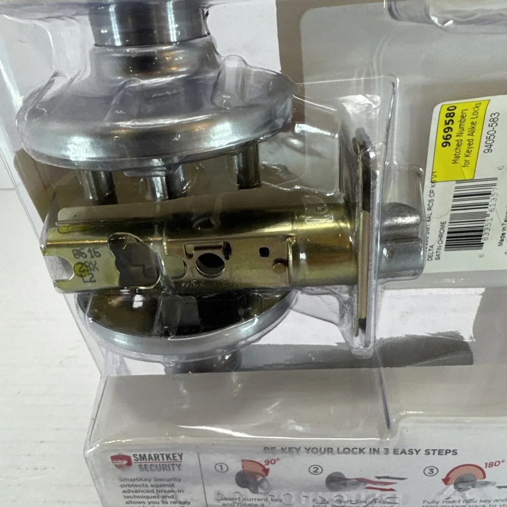 Kwikset‎ Delta Satin Chrome Keyed Entry Door Lock Lever Handle